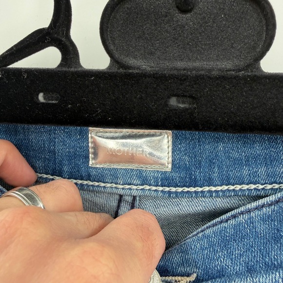 MOTHER The Stunner Ankle Fray Jeans Graffiti Girl Distressed Bleached Size 28‎ - Picture 2 of 9